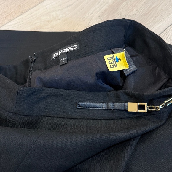 Express High Waist Belted Pencil Skirt in Size 8 - Picture 6 of 7